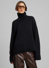 Rhea Trapeze Turtleneck Black - Women