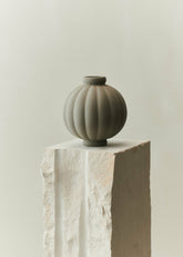 Louise Roe Ceramic Balloon Vase 01 Sanded Grey - Lifestyle