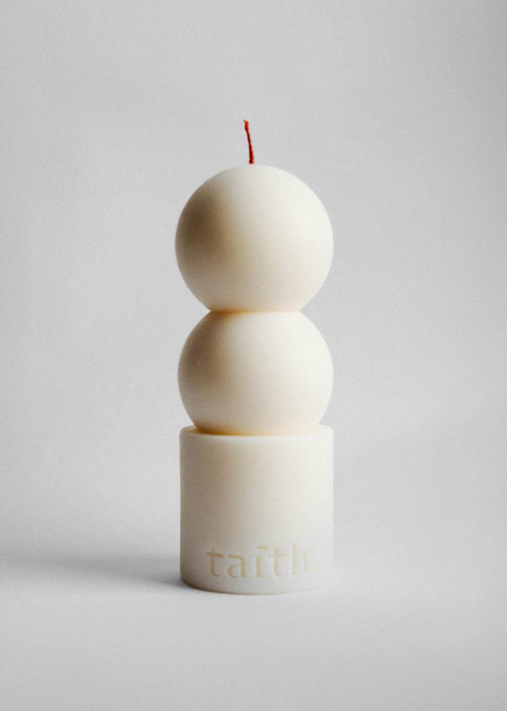 Taith Lilu Candle Cream - Lifestyle