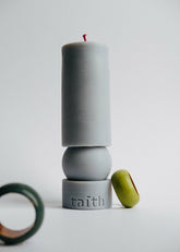 Taith Ninu Candle Grey - Lifestyle