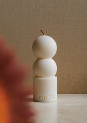 Taith Lilu Candle Cream - Lifestyle