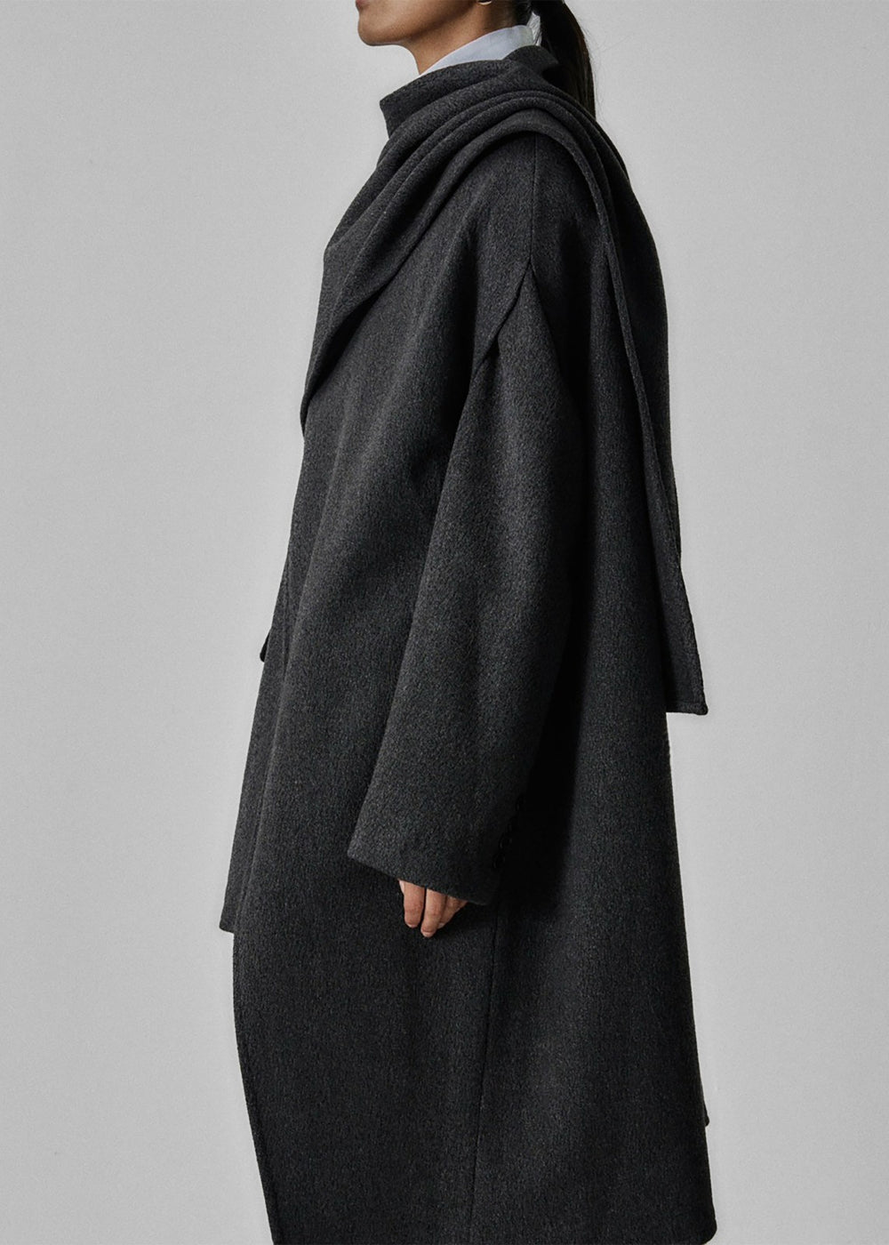 Whisella Cape Charcoal - Women