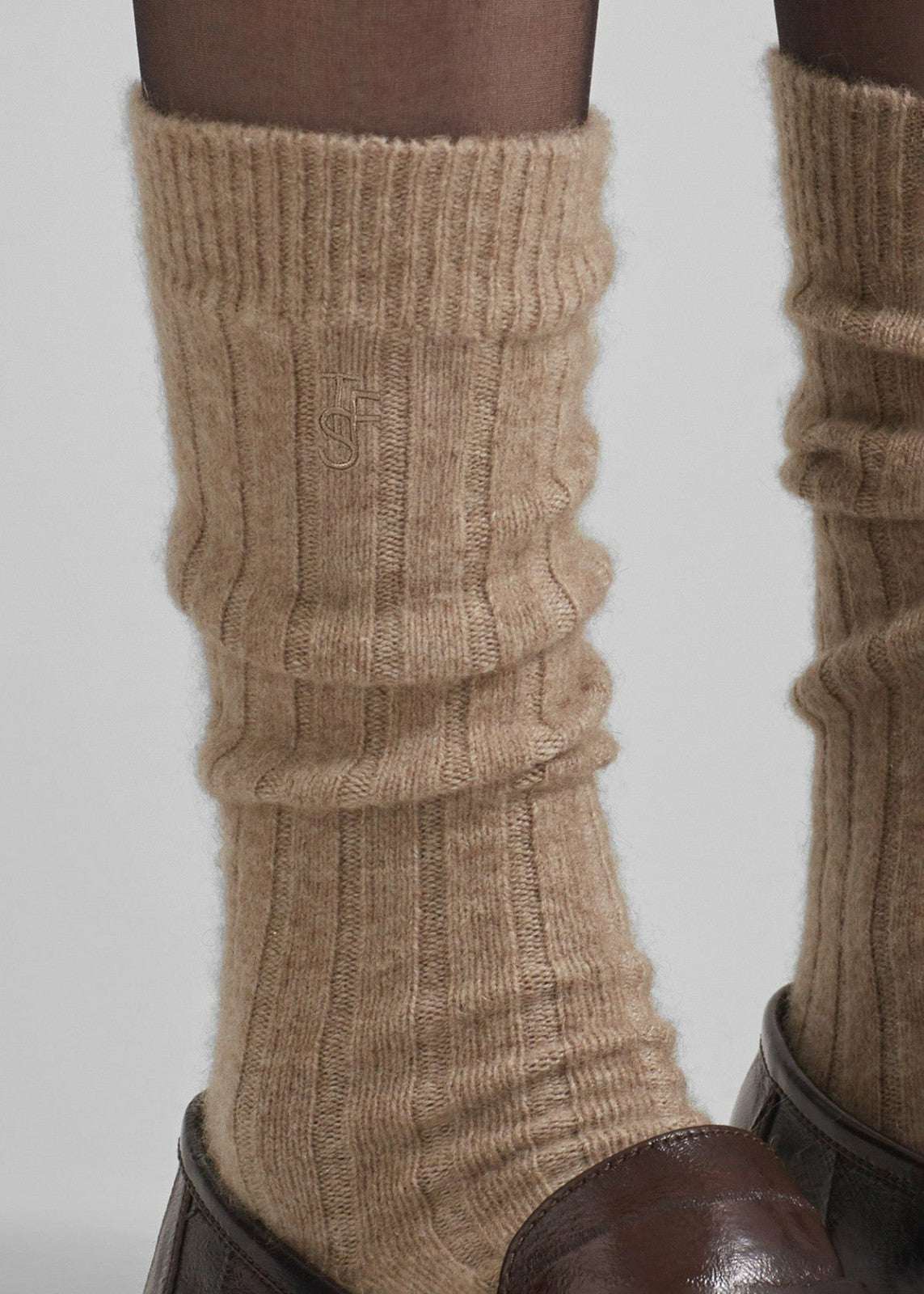 Kano Cashmere Ribbed Socks Taupe - Women