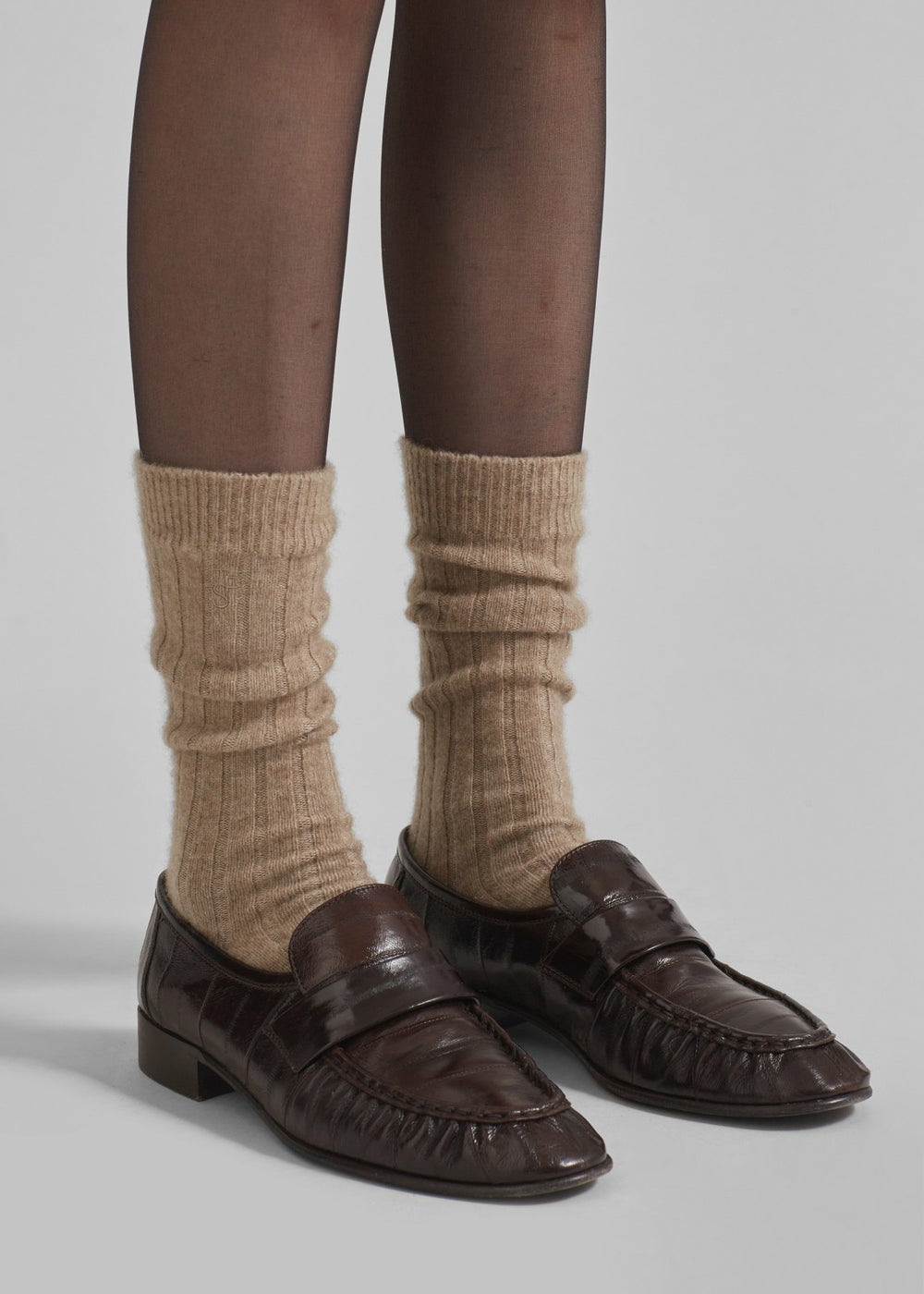 Kano Cashmere Ribbed Socks Taupe - Women