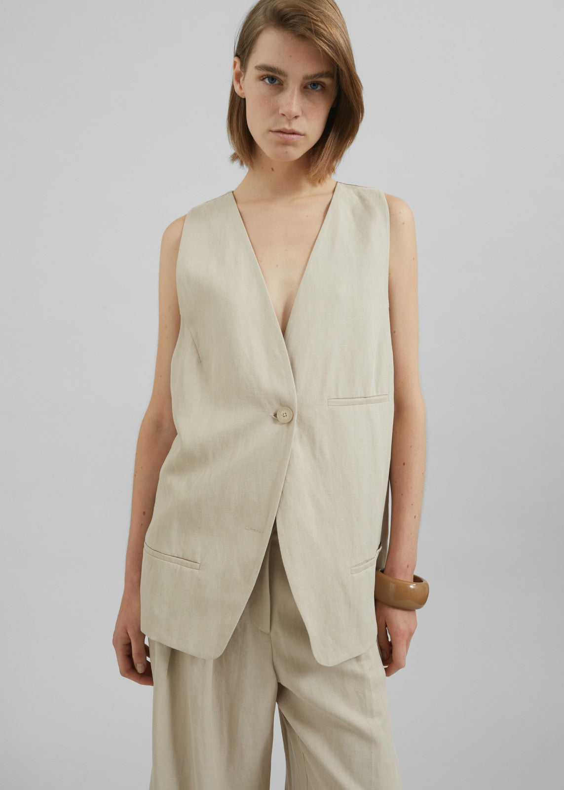 Melrose Linen Vest Cement - Women