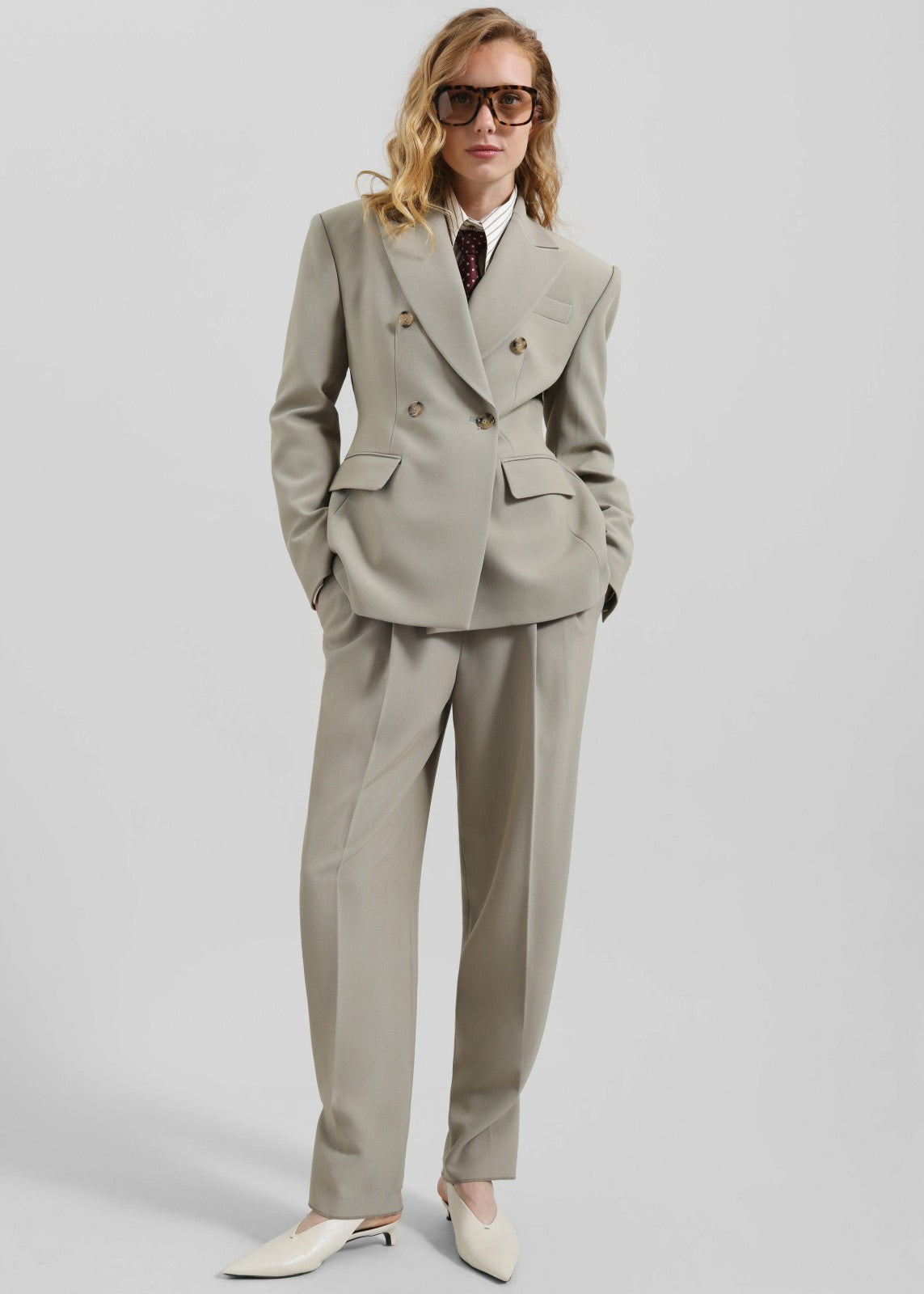 Dina Pleated Trousers Light Taupe - Women