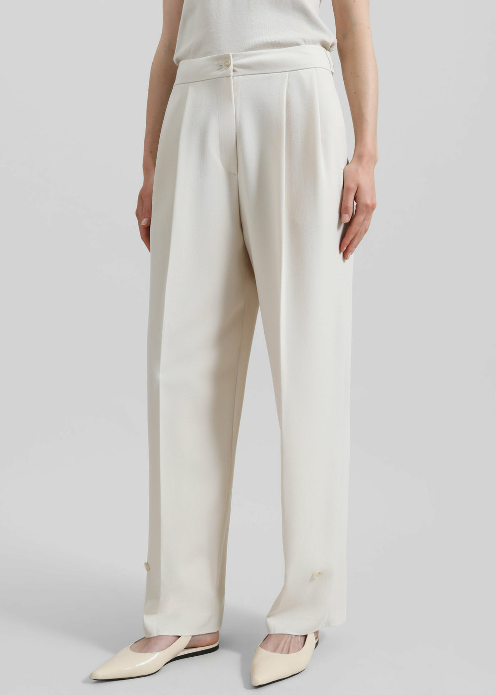 Dina Pleated Trousers Cream - Women