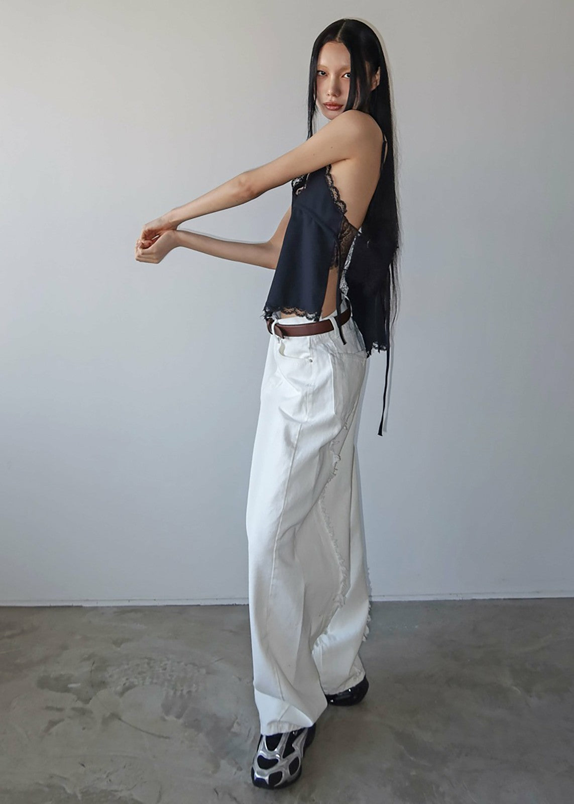 Halgar Frayed Seam Barrel-Leg Jeans White - Women