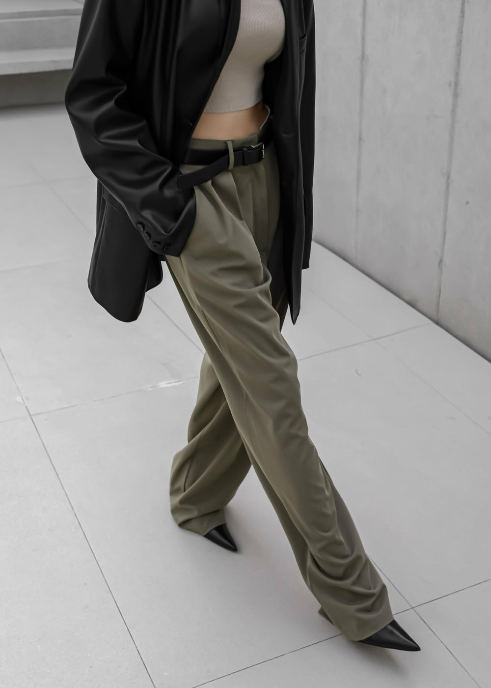 Tansy Pleated Trousers Olive - Women