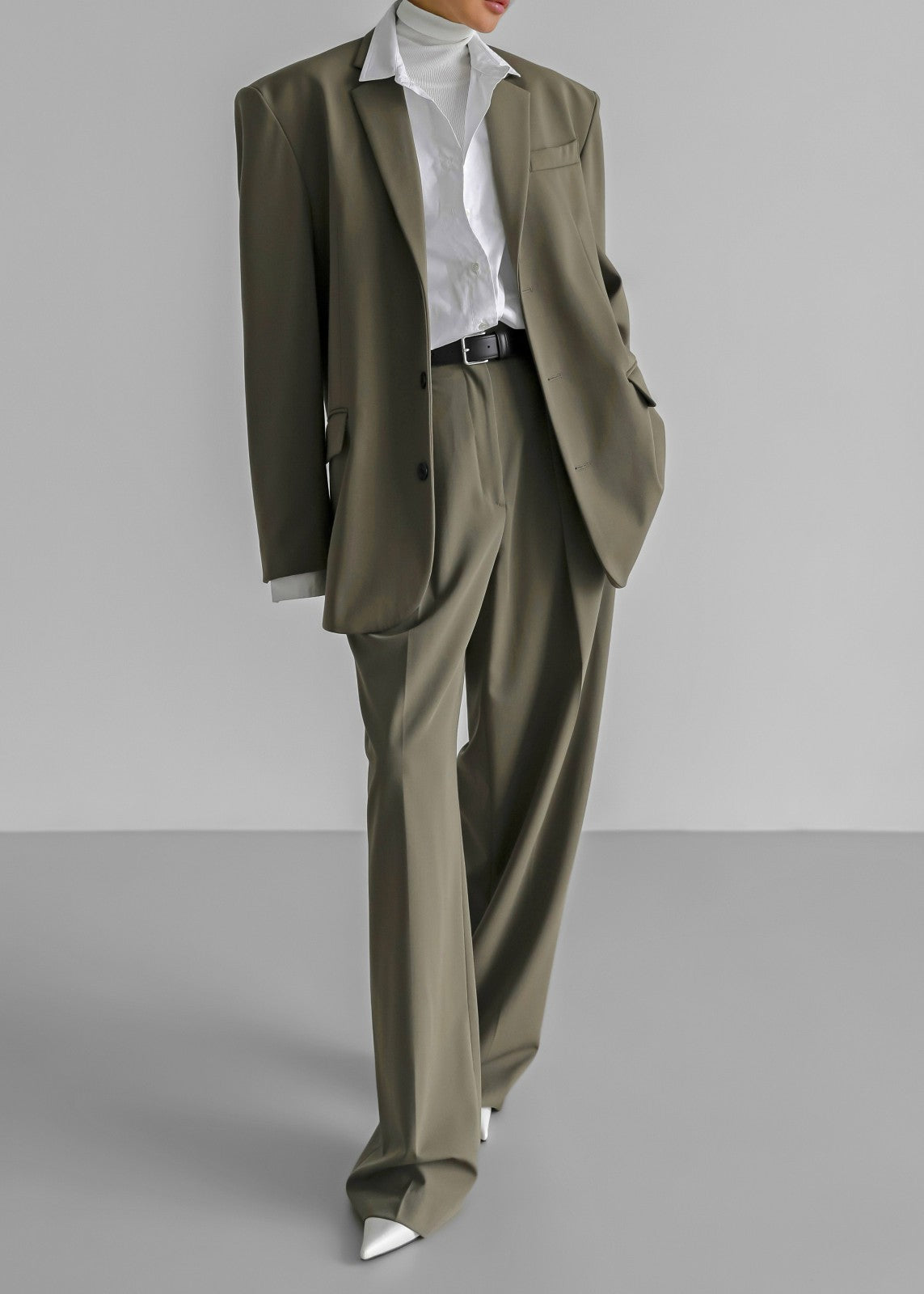 Tansy Pleated Trousers Olive - Women