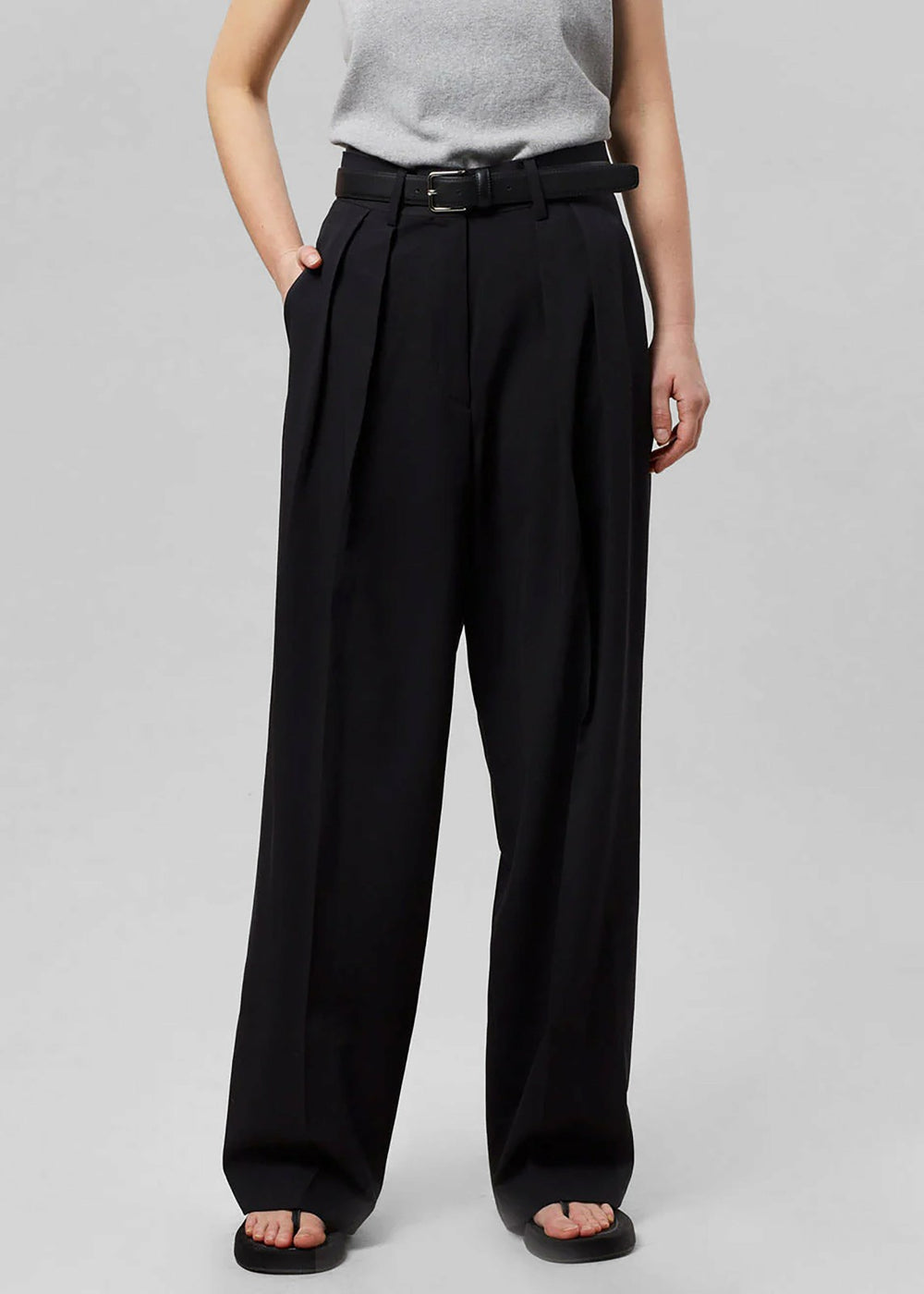 Tansy Pleated Trousers Black - Women
