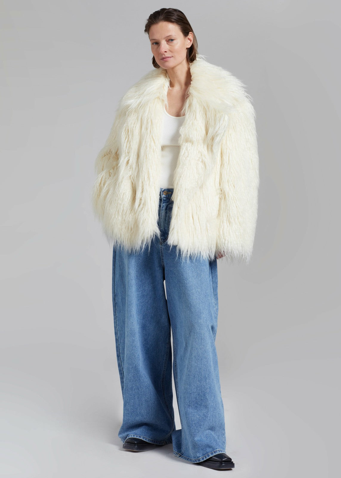 Liza Short Faux Fur Coat Off White - Women