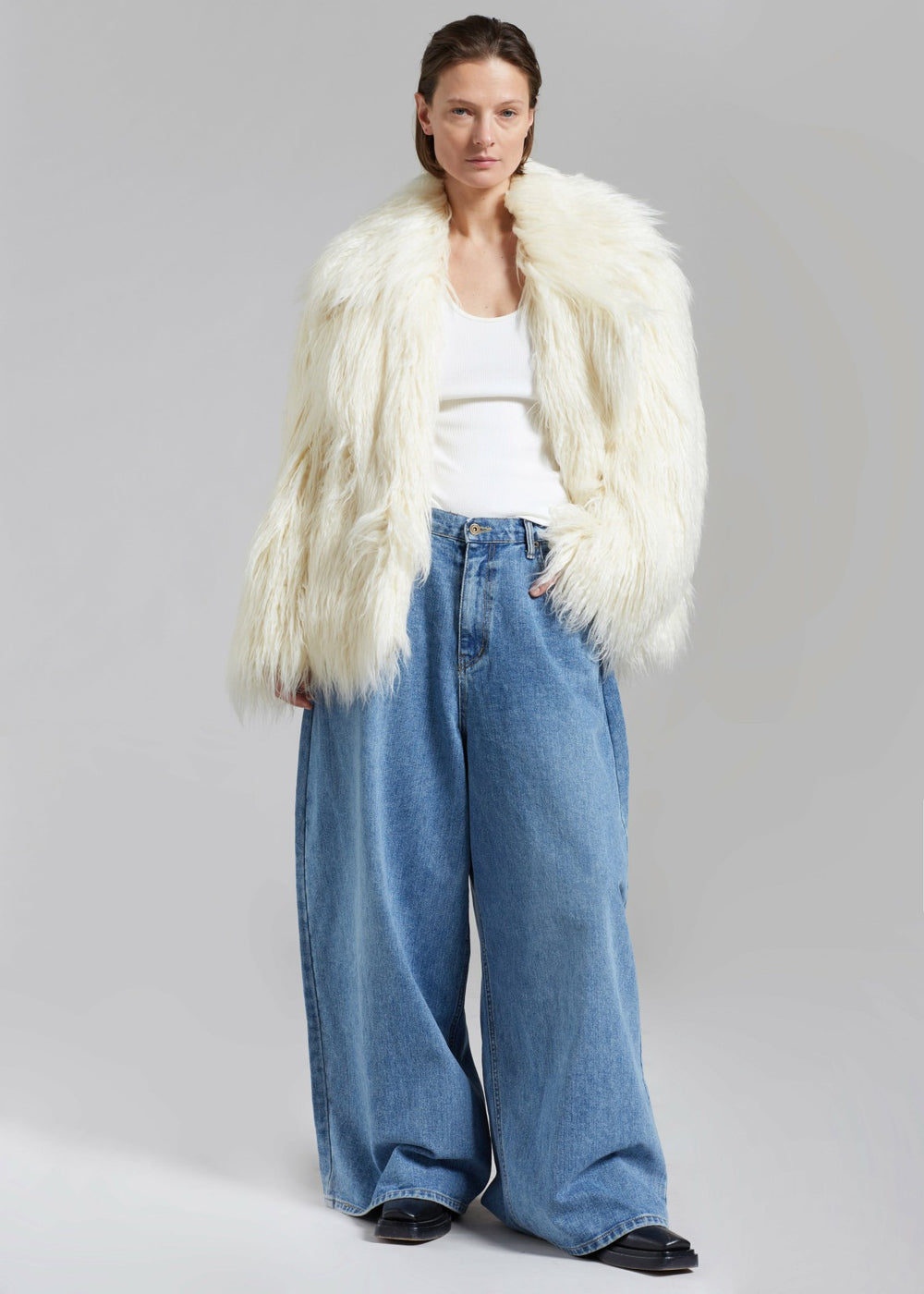 Liza Short Faux Fur Coat Off White - Women